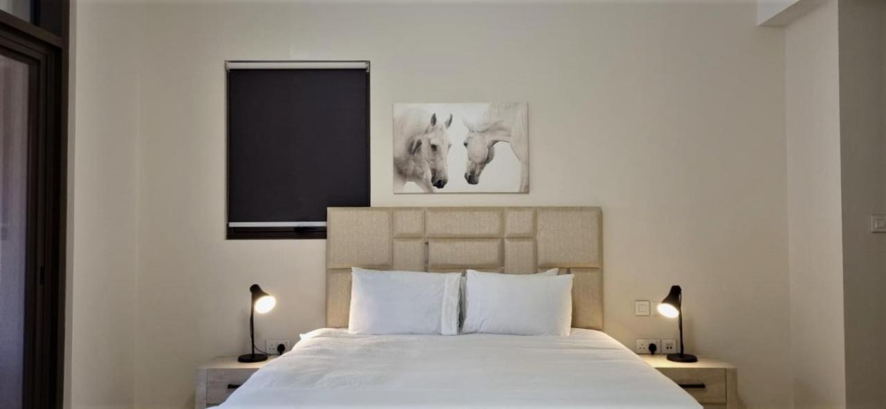 One 2Bhk Elegant Apartment In Muscat Bay 03 Exterior foto